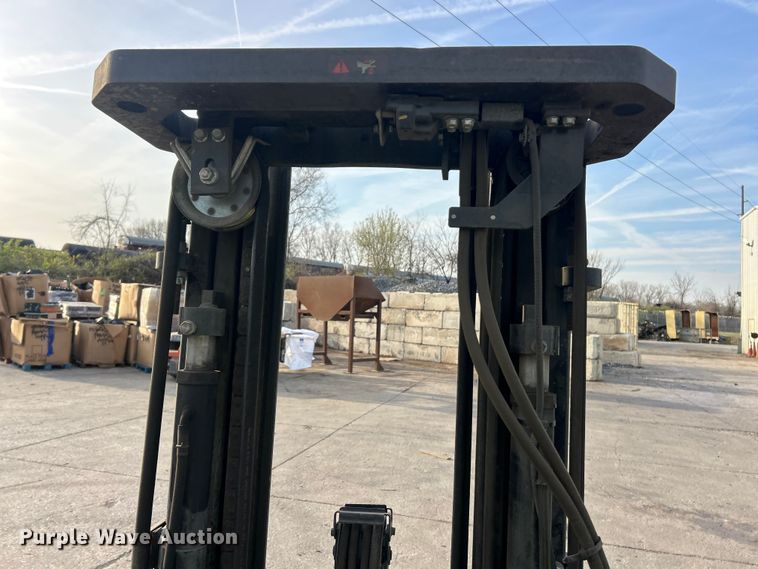 image for item FC5281 Toyota 8FGU30 forklift