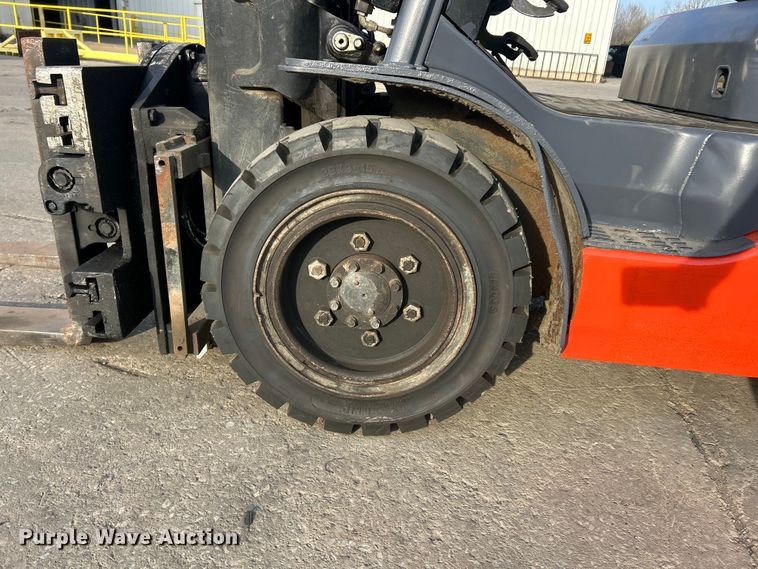 image for item FC5281 Toyota 8FGU30 forklift