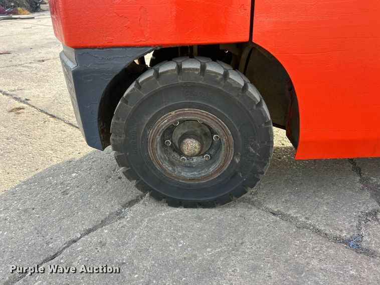 image for item FC5281 Toyota 8FGU30 forklift