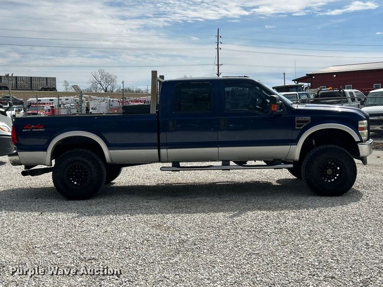 image for item FC5296 2009 Ford F350 Super Duty Crew Cab pickup truck