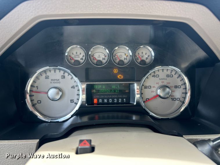 image for item FC5296 2009 Ford F350 Super Duty Crew Cab pickup truck