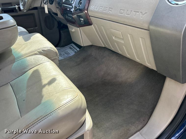 image for item FC5296 2009 Ford F350 Super Duty Crew Cab pickup truck