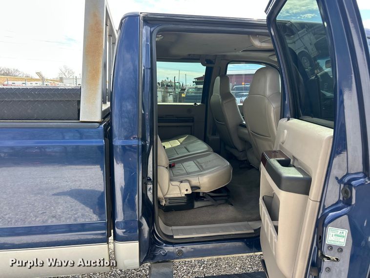 image for item FC5296 2009 Ford F350 Super Duty Crew Cab pickup truck