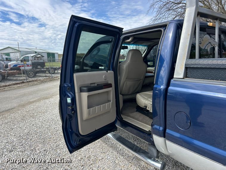 image for item FC5296 2009 Ford F350 Super Duty Crew Cab pickup truck
