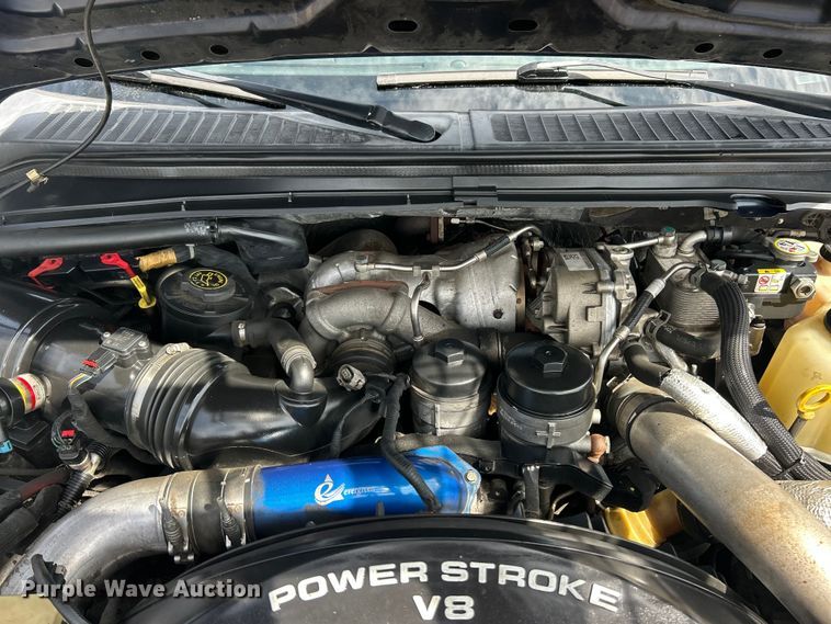 image for item FC5296 2009 Ford F350 Super Duty Crew Cab pickup truck