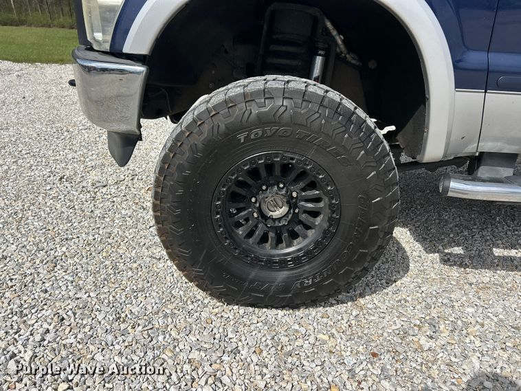 image for item FC5296 2009 Ford F350 Super Duty Crew Cab pickup truck