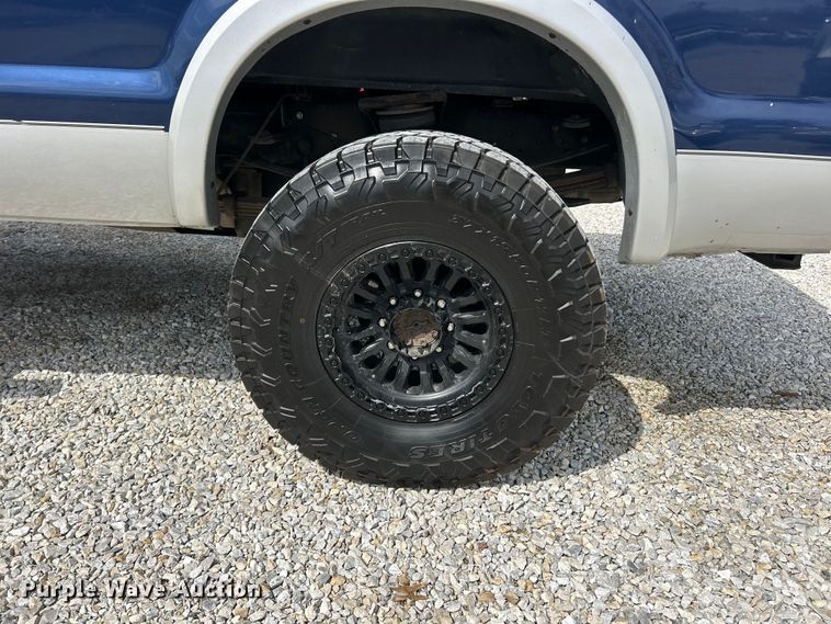 image for item FC5296 2009 Ford F350 Super Duty Crew Cab pickup truck