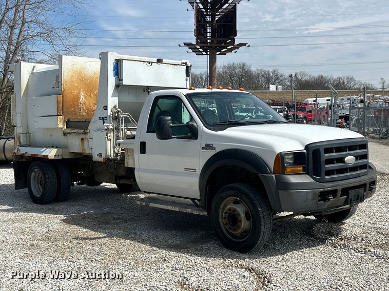 image for item FC5298 2007 Ford F450 Super Duty refuse truck