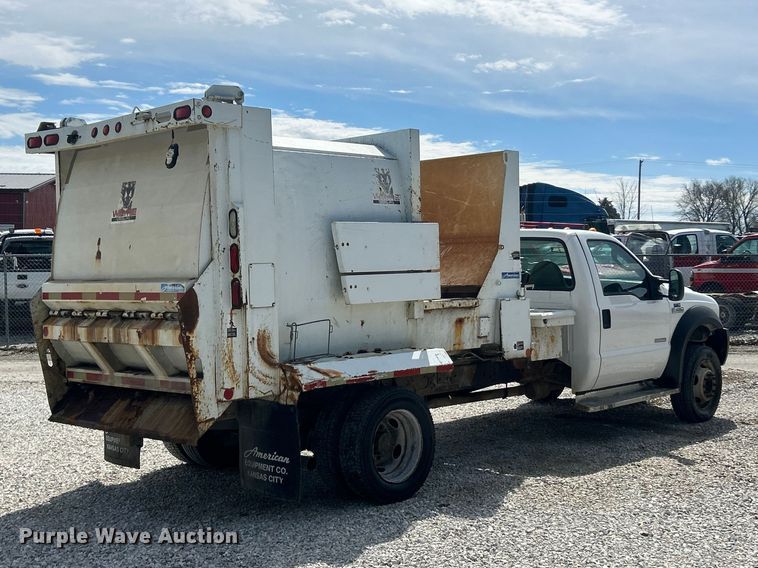 image for item FC5298 2007 Ford F450 Super Duty refuse truck
