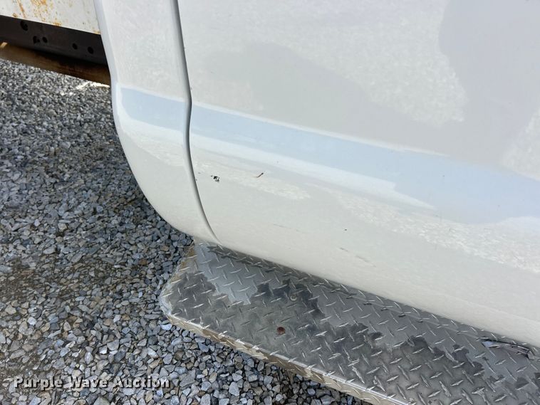 image for item FC5298 2007 Ford F450 Super Duty refuse truck