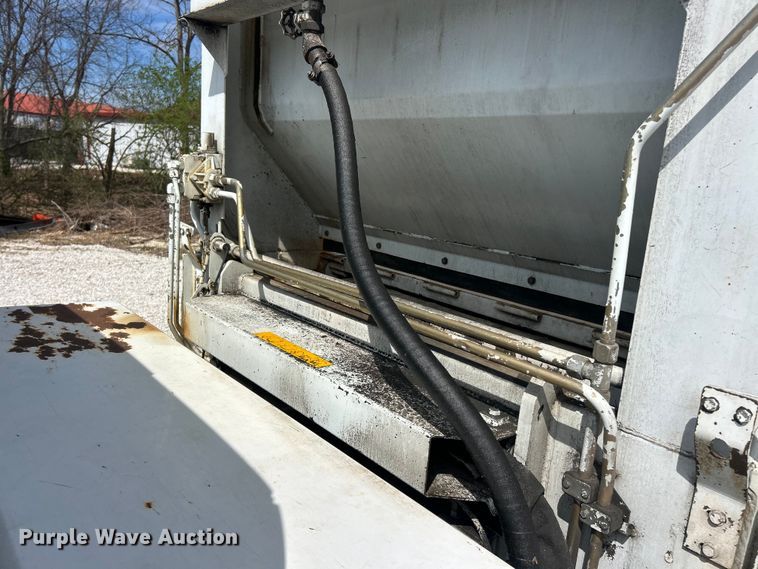 image for item FC5298 2007 Ford F450 Super Duty refuse truck