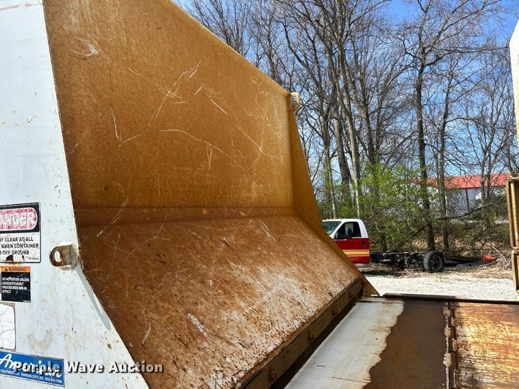 image for item FC5298 2007 Ford F450 Super Duty refuse truck