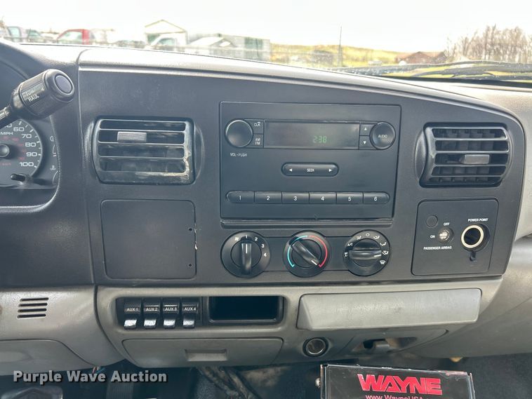 image for item FC5298 2007 Ford F450 Super Duty refuse truck