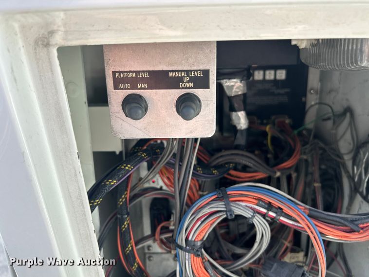 image for item FC5311 2002 Pierce Manufacturing aerial platform fire truck