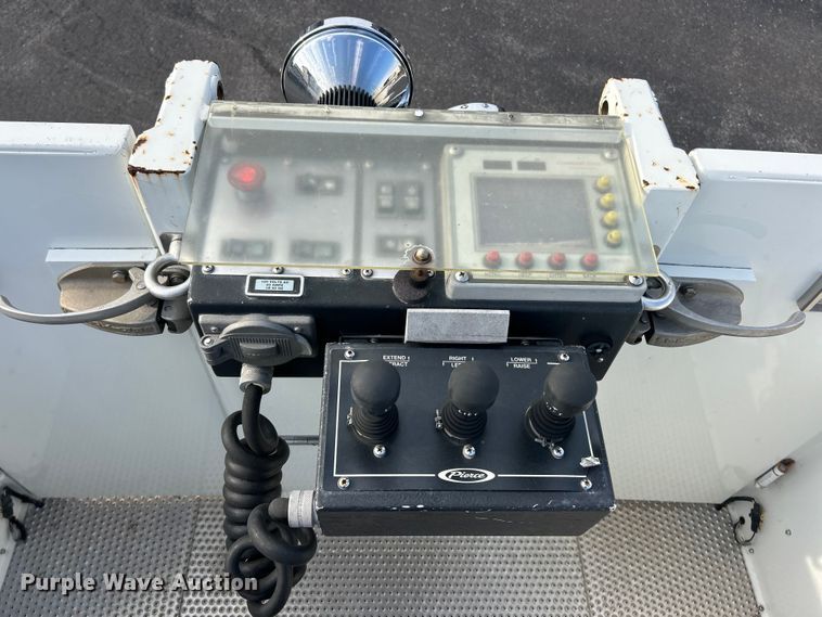 image for item FC5311 2002 Pierce Manufacturing aerial platform fire truck