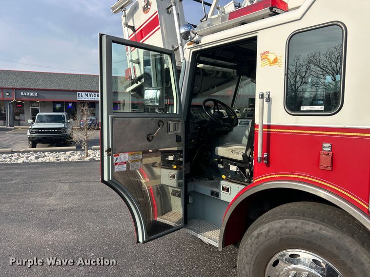 image for item FC5311 2002 Pierce Manufacturing aerial platform fire truck