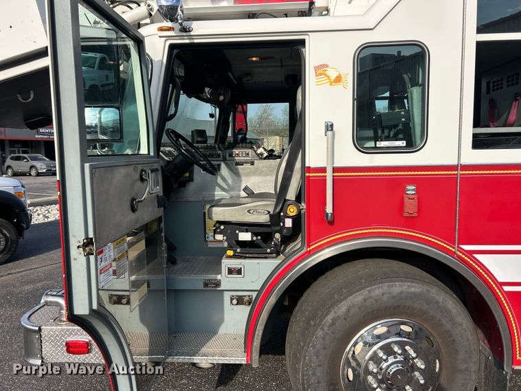 image for item FC5311 2002 Pierce Manufacturing aerial platform fire truck