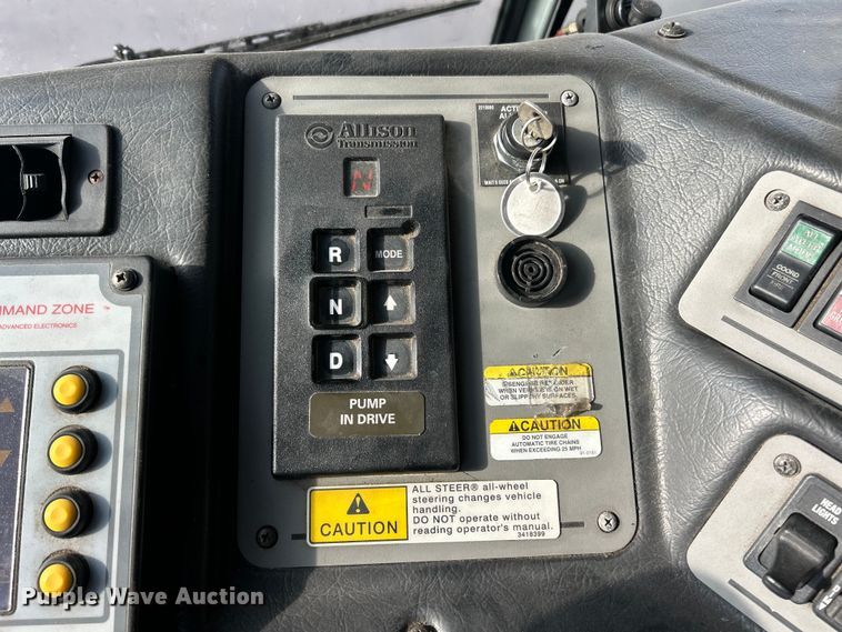 image for item FC5311 2002 Pierce Manufacturing aerial platform fire truck