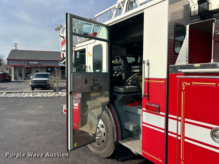 image for item FC5311 2002 Pierce Manufacturing aerial platform fire truck