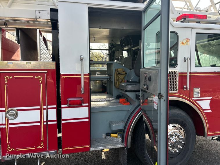 image for item FC5311 2002 Pierce Manufacturing aerial platform fire truck