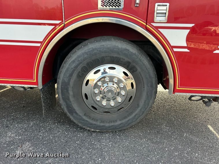 image for item FC5311 2002 Pierce Manufacturing aerial platform fire truck