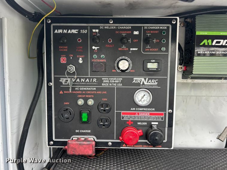 image for item FC5312 2015 Ford F550 XL Super Duty utility / service truck