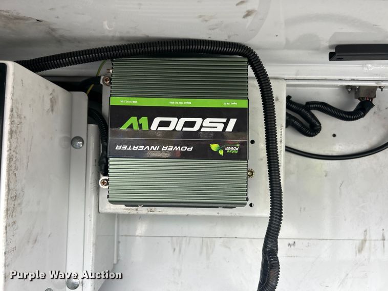 image for item FC5312 2015 Ford F550 XL Super Duty utility / service truck