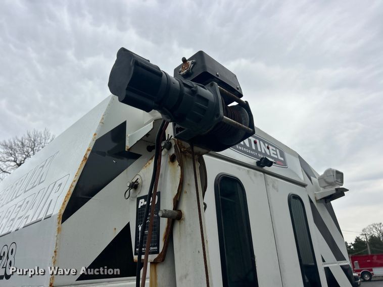 image for item FC5312 2015 Ford F550 XL Super Duty utility / service truck