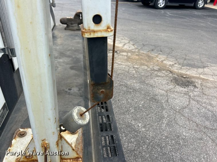 image for item FC5312 2015 Ford F550 XL Super Duty utility / service truck