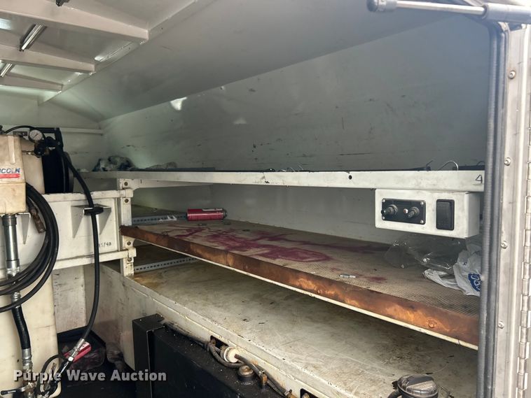 image for item FC5312 2015 Ford F550 XL Super Duty utility / service truck