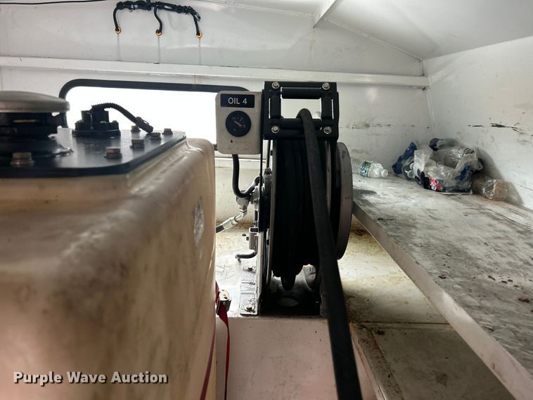 image for item FC5312 2015 Ford F550 XL Super Duty utility / service truck