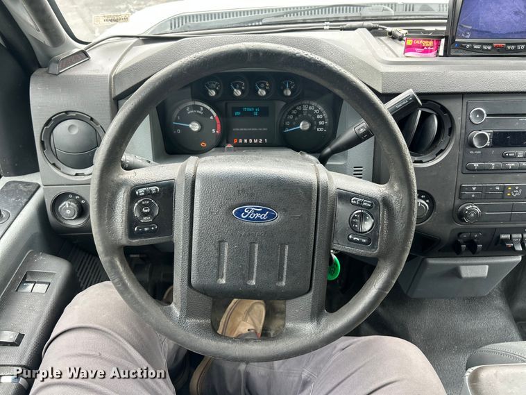 image for item FC5312 2015 Ford F550 XL Super Duty utility / service truck