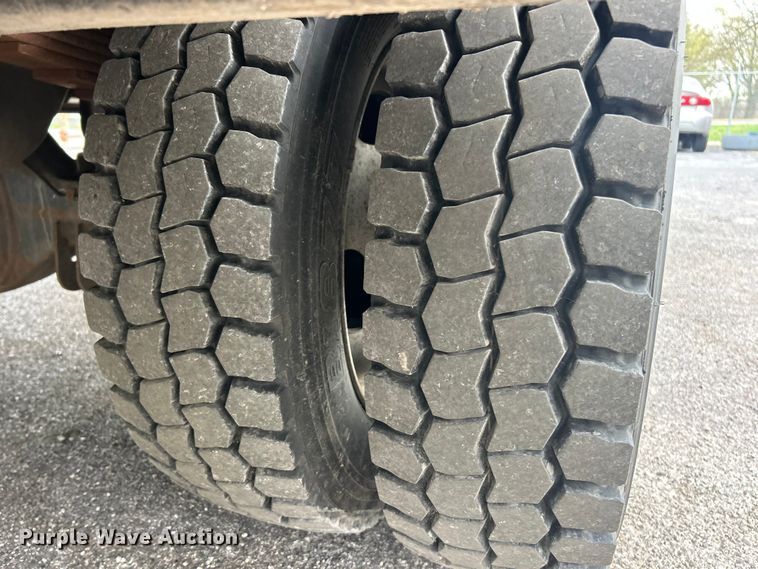 image for item FC5312 2015 Ford F550 XL Super Duty utility / service truck