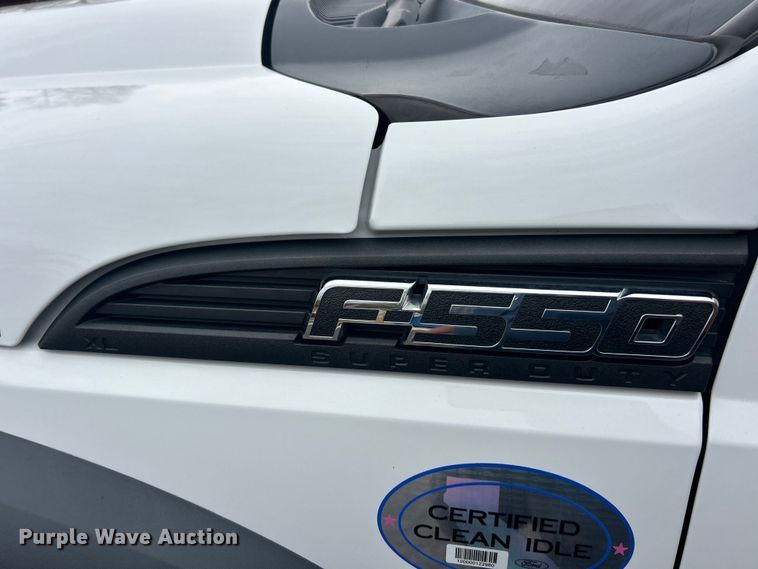 image for item FC5312 2015 Ford F550 XL Super Duty utility / service truck