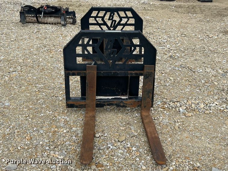 image for item FC5326 (2) skid steer forks