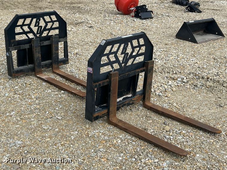 image for item FC5326 (2) skid steer forks