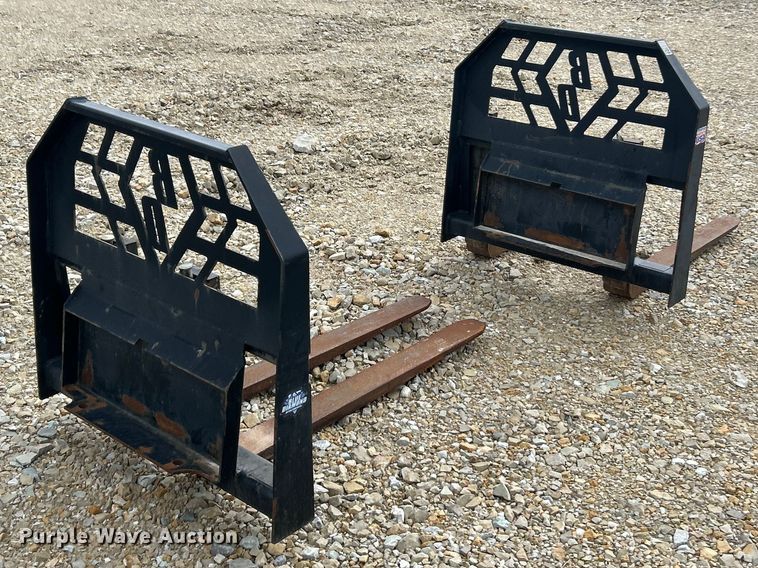 image for item FC5326 (2) skid steer forks