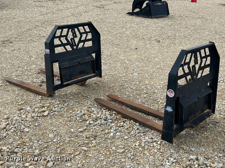 image for item FC5326 (2) skid steer forks