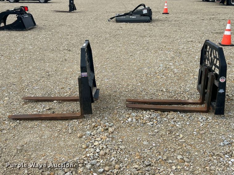 image for item FC5326 (2) skid steer forks