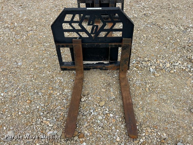 image for item FC5326 (2) skid steer forks