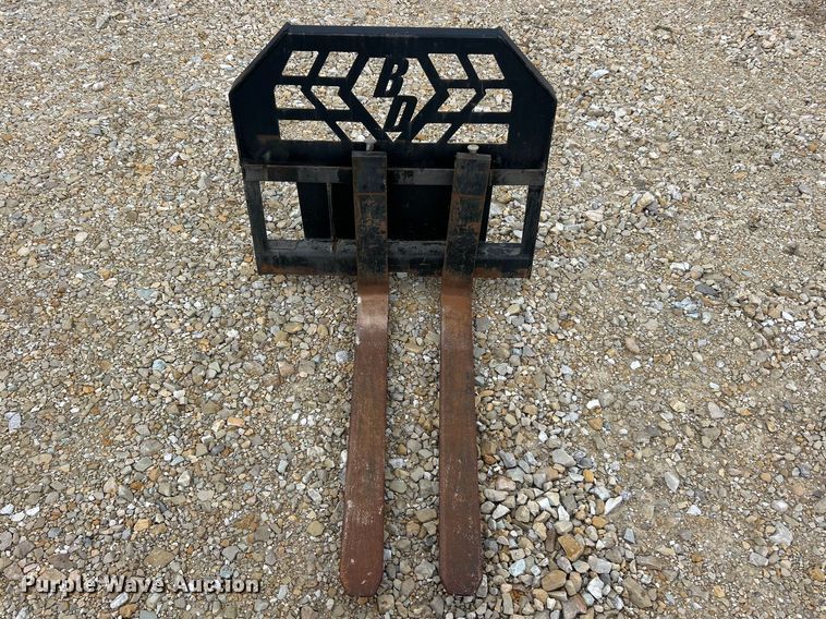 image for item FC5326 (2) skid steer forks