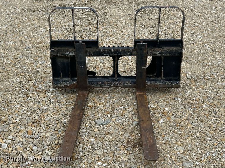 image for item FC5328 HLA HD55BO500 skid steer forks