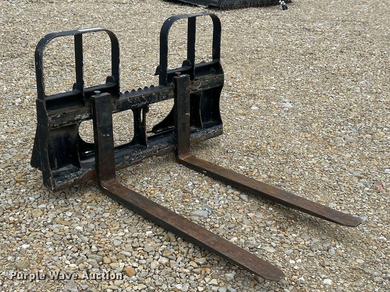 image for item FC5328 HLA HD55BO500 skid steer forks