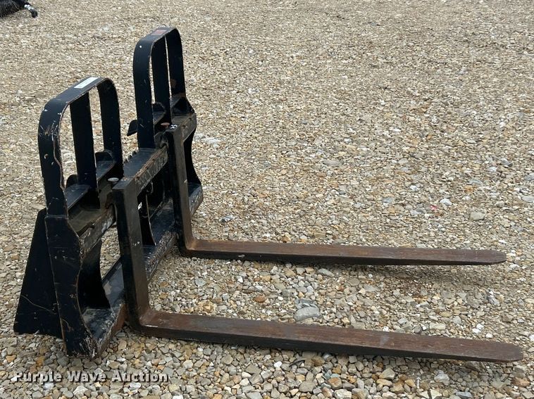 image for item FC5328 HLA HD55BO500 skid steer forks