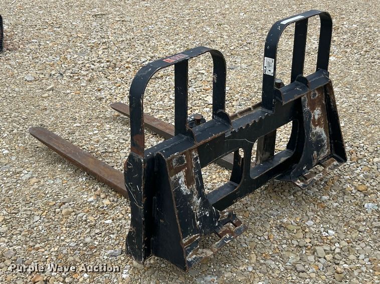 image for item FC5328 HLA HD55BO500 skid steer forks