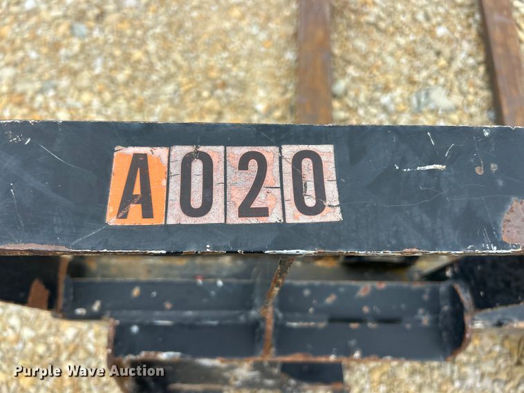 image for item FC5328 HLA HD55BO500 skid steer forks