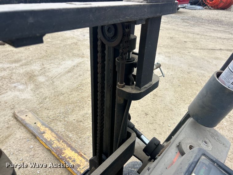 image for item FC5339 Toyota 5FGC25 forklift