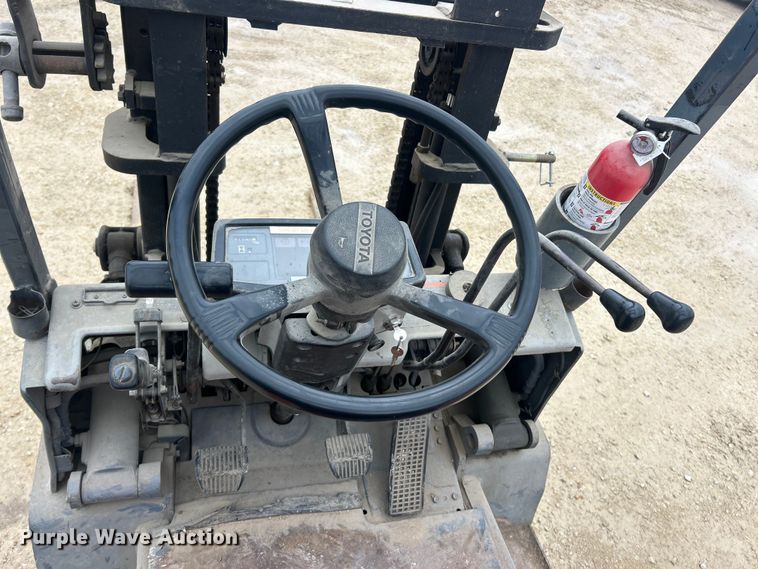 image for item FC5339 Toyota 5FGC25 forklift