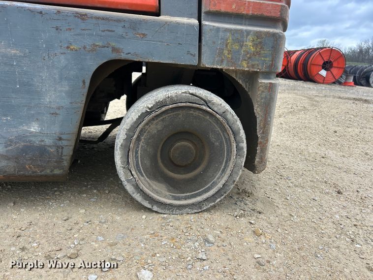 image for item FC5339 Toyota 5FGC25 forklift