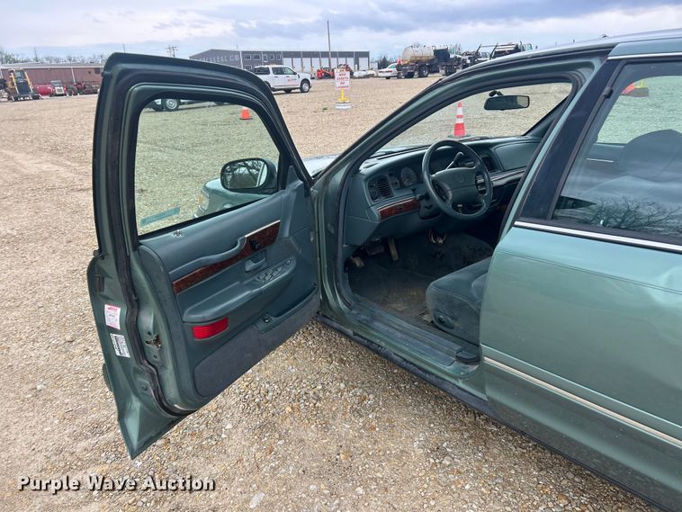 image for item FC5340 1997 Mercury Grand Marquis LS 